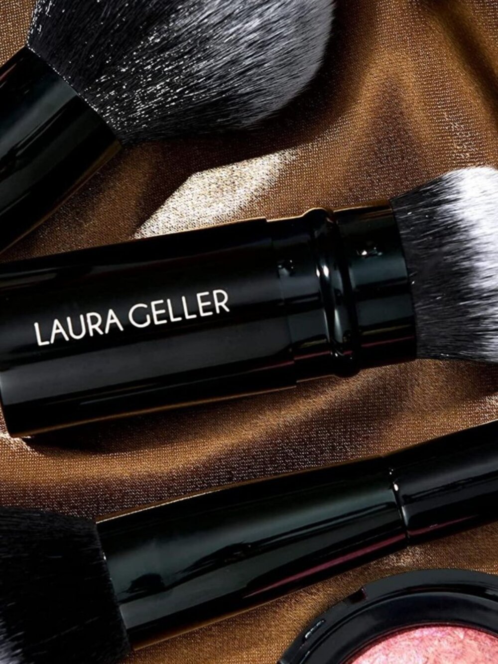 NEW Laura Geller Retractable Airbrush Kabuki Foundation Powder Makeup Brush - Picture 4 of 8